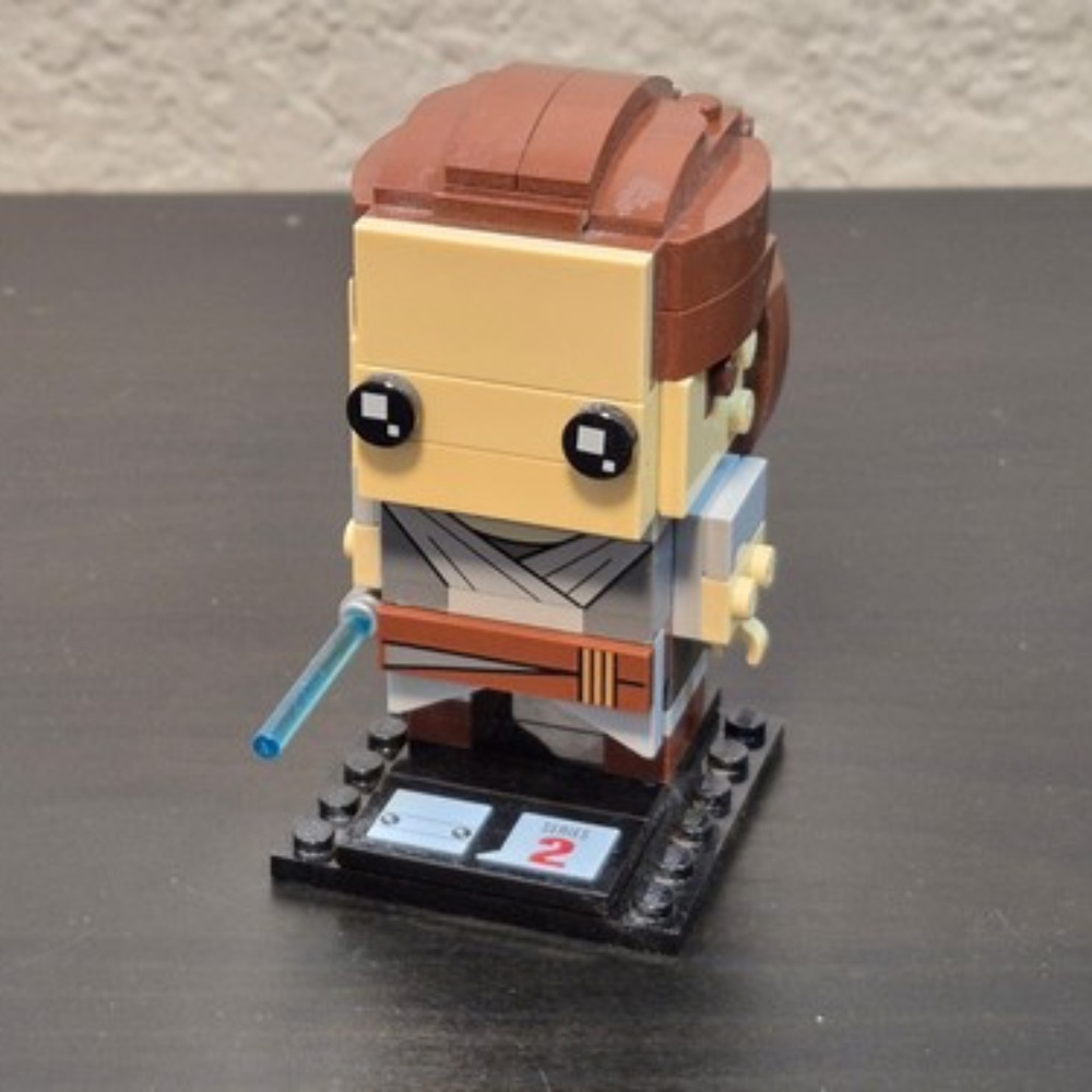 Pre-built LEGO STAR WARS BRICK'H'EADZ "Rey" 41602 with manual